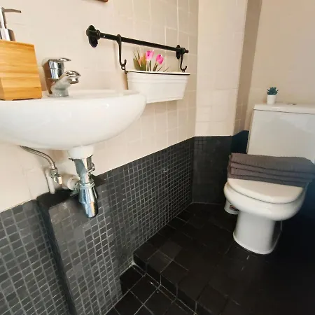 Urquinaona Rooms Albergue *